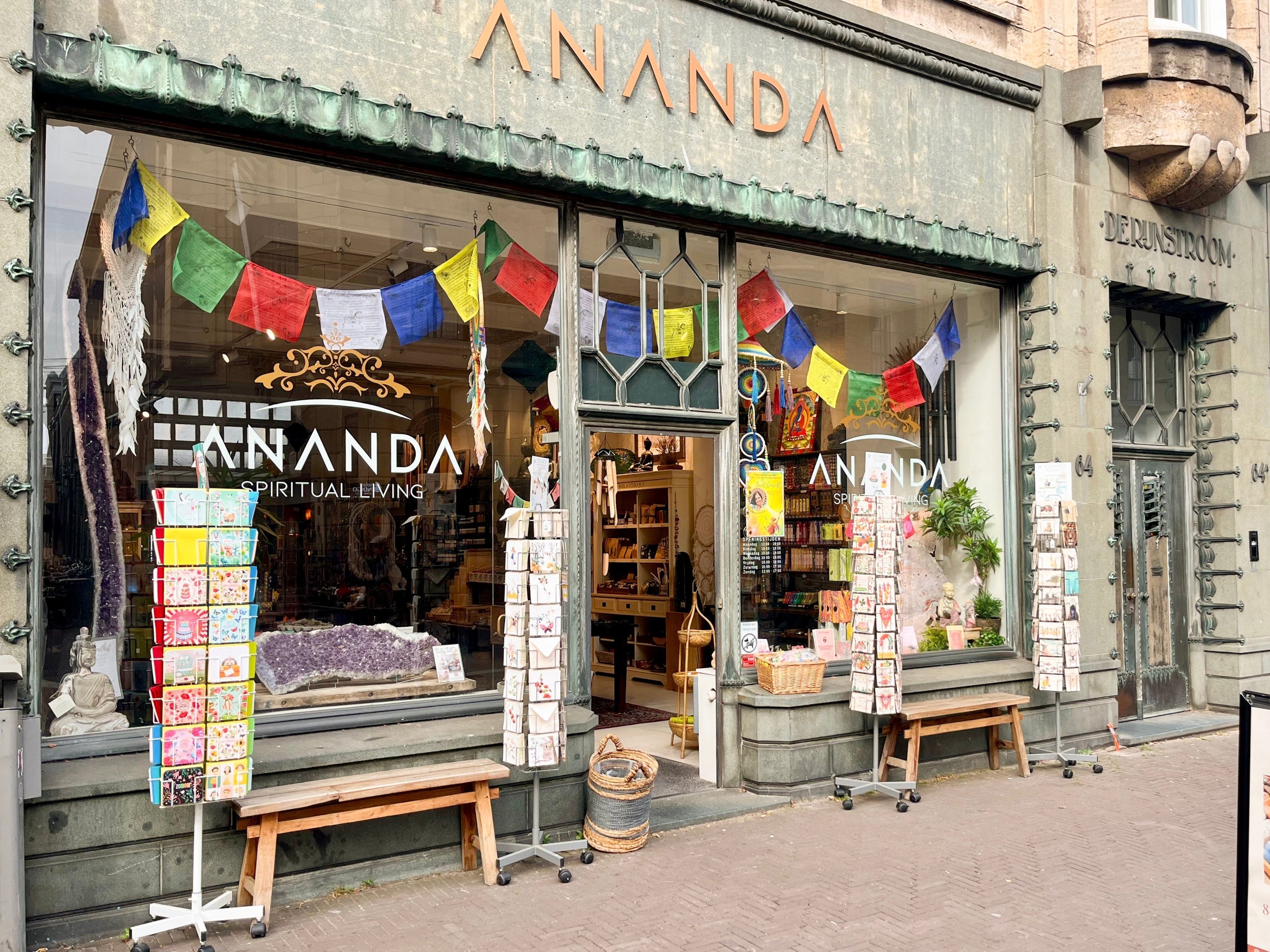 Winkelmedewerker Den Haag 16 uur