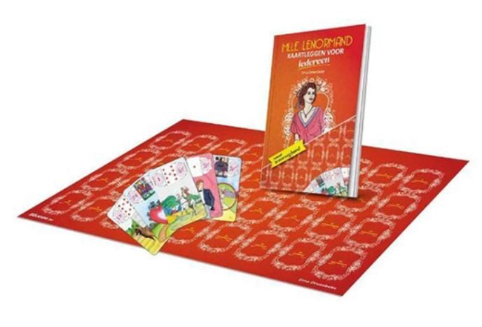 Boek Mll Lenormand incl. Waarzegbord