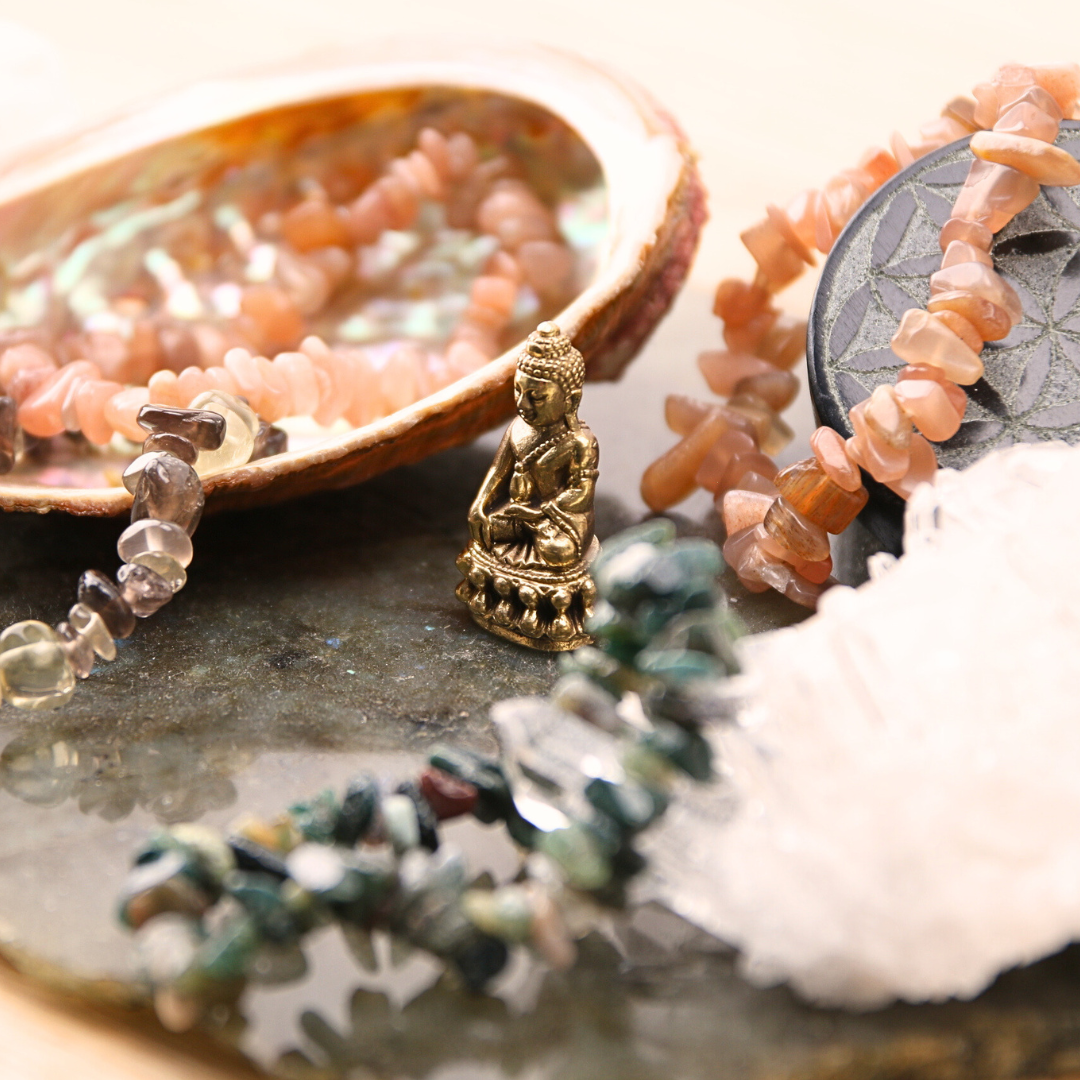 Reisboeddha met rijstkorrel