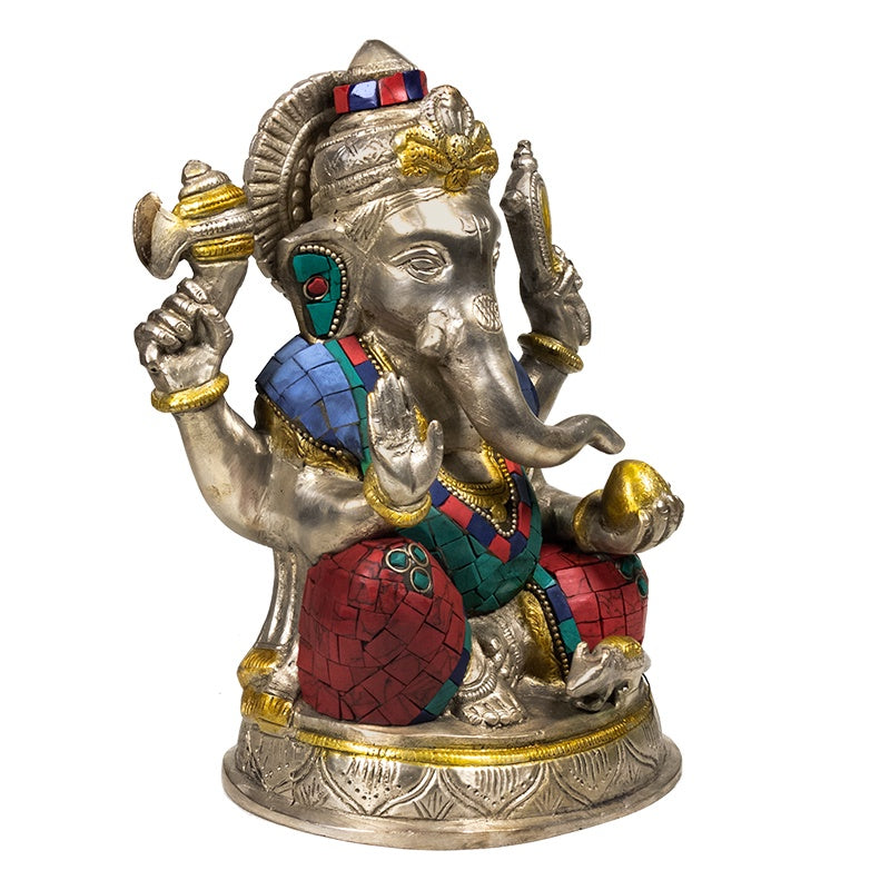 Ganesha beeld met mozaïek decoratie