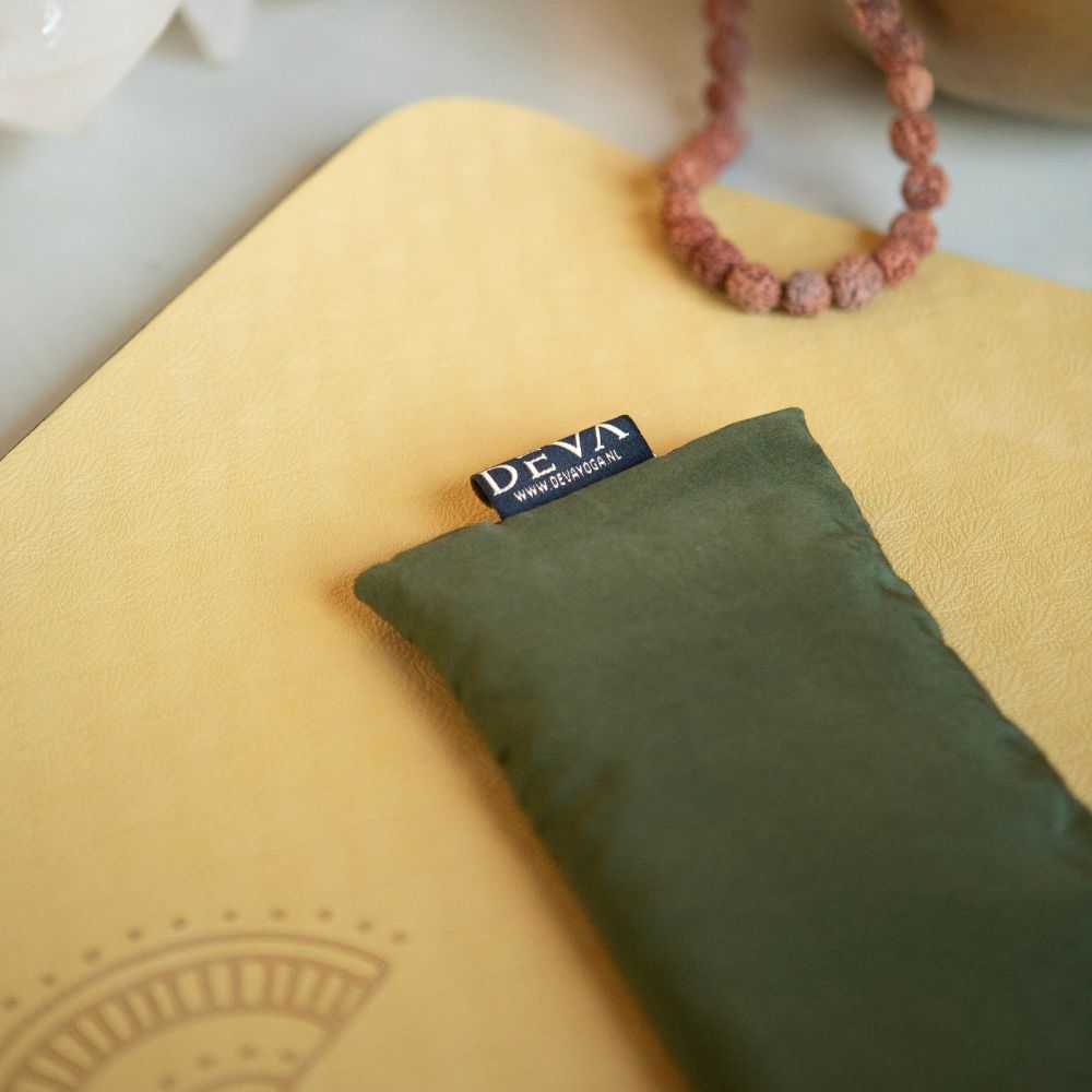 Deva Yoga - Oogkussen lavendel zijde - Dark Olive